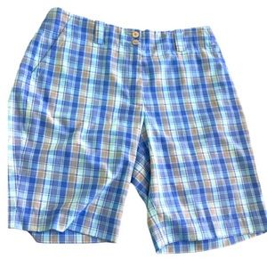 Nike golf Nike fit dry size 10 medium women’s light stretch shorts Bermuda